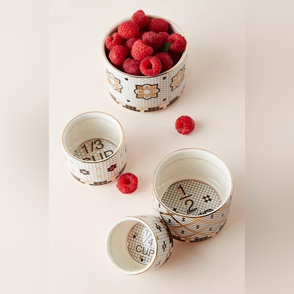 ‼️RARE‼️🎸ANTHROPOLOGIE🎸🔥NWT🔥Bistro Tile Measuring Cups, Set of 4